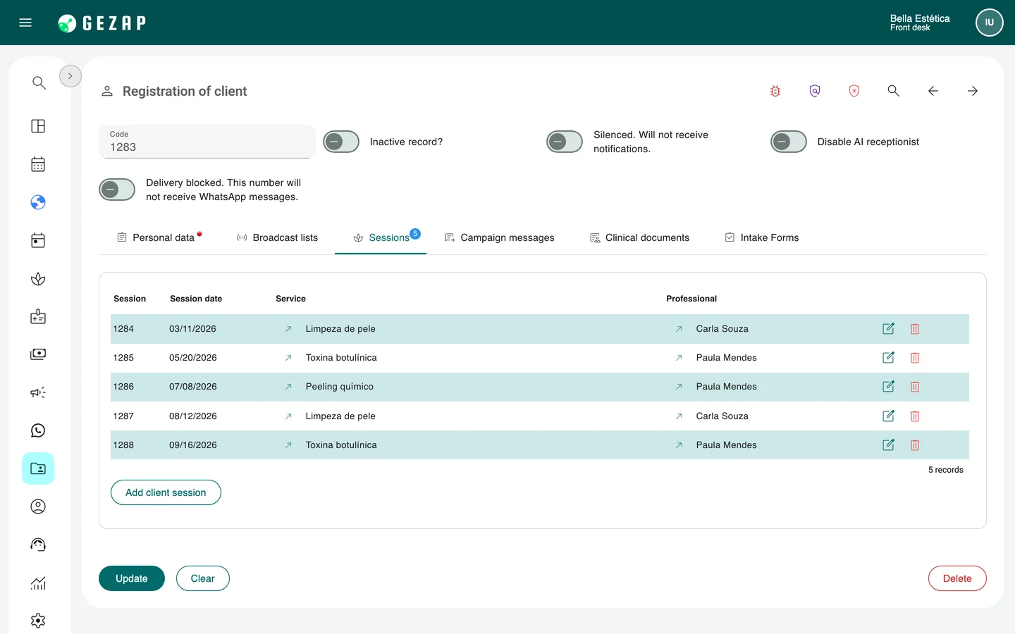 A client's medical record in GeZap, with a list of appointments showing the date, service, and professional for each visit